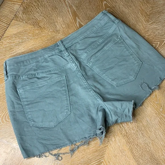 UNIVERSAL THREAD Dusk Green High Rise Shortie Raw Hem Short 10/30 - Picture 9 of 9
